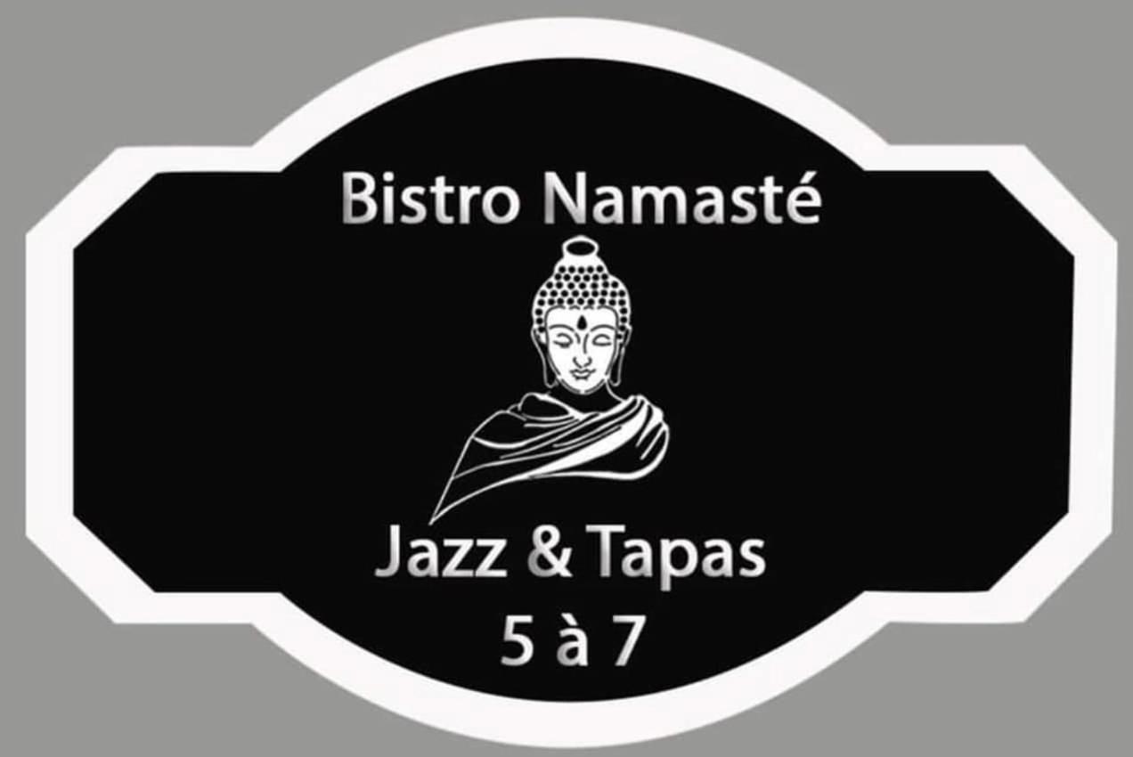 Auberge Et Bistro Namaste Lachute Exterior foto